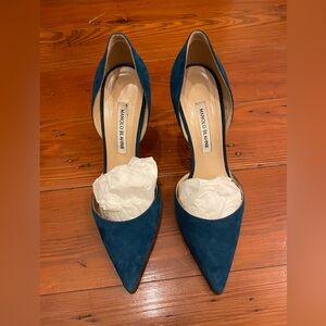 Manolo Blahnik blue/teal suede heels